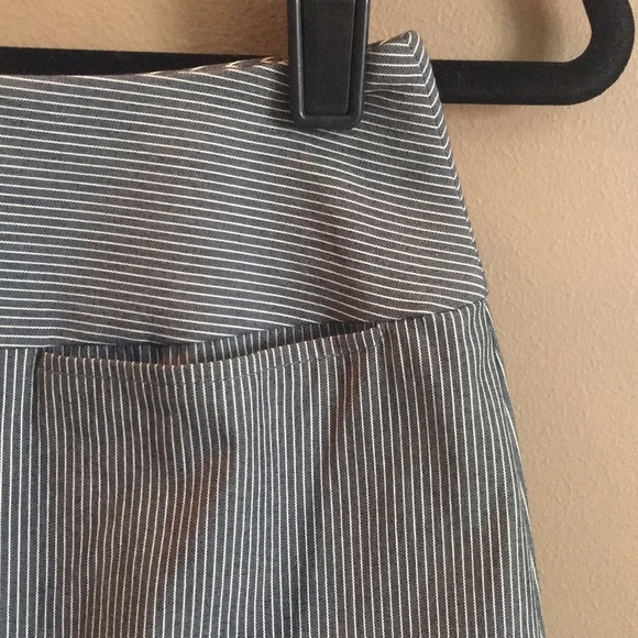 Louis Féraud Skirt - Picture 2 of 6